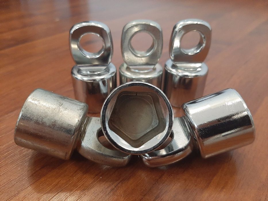 Продам головку пятигранную для снятия запаски на Lexus - Toyota