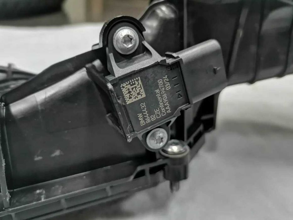 Ново ОЕ Всмукателен Колектор Дросел 5B3F937 / 7619008 BMW S63 F90 F95
