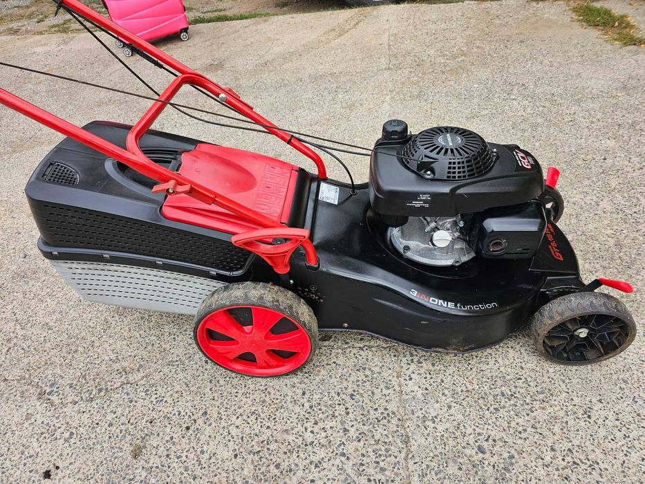 СамоХодна Косачка HONDA. Като НОВА.