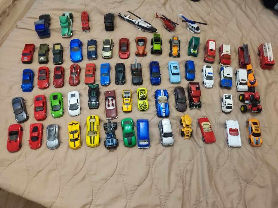 Метални        колички