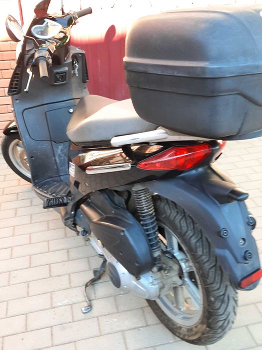 Vand scuter aprilia sportcity 125cc