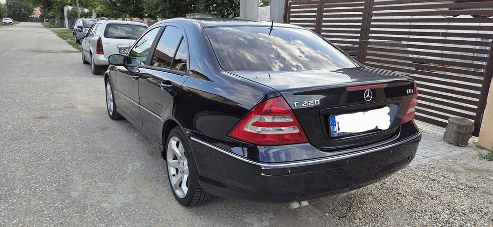 Mercedes c220 an fabricație 2006