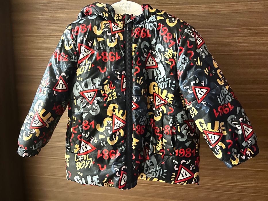 Бебешко яке Guess