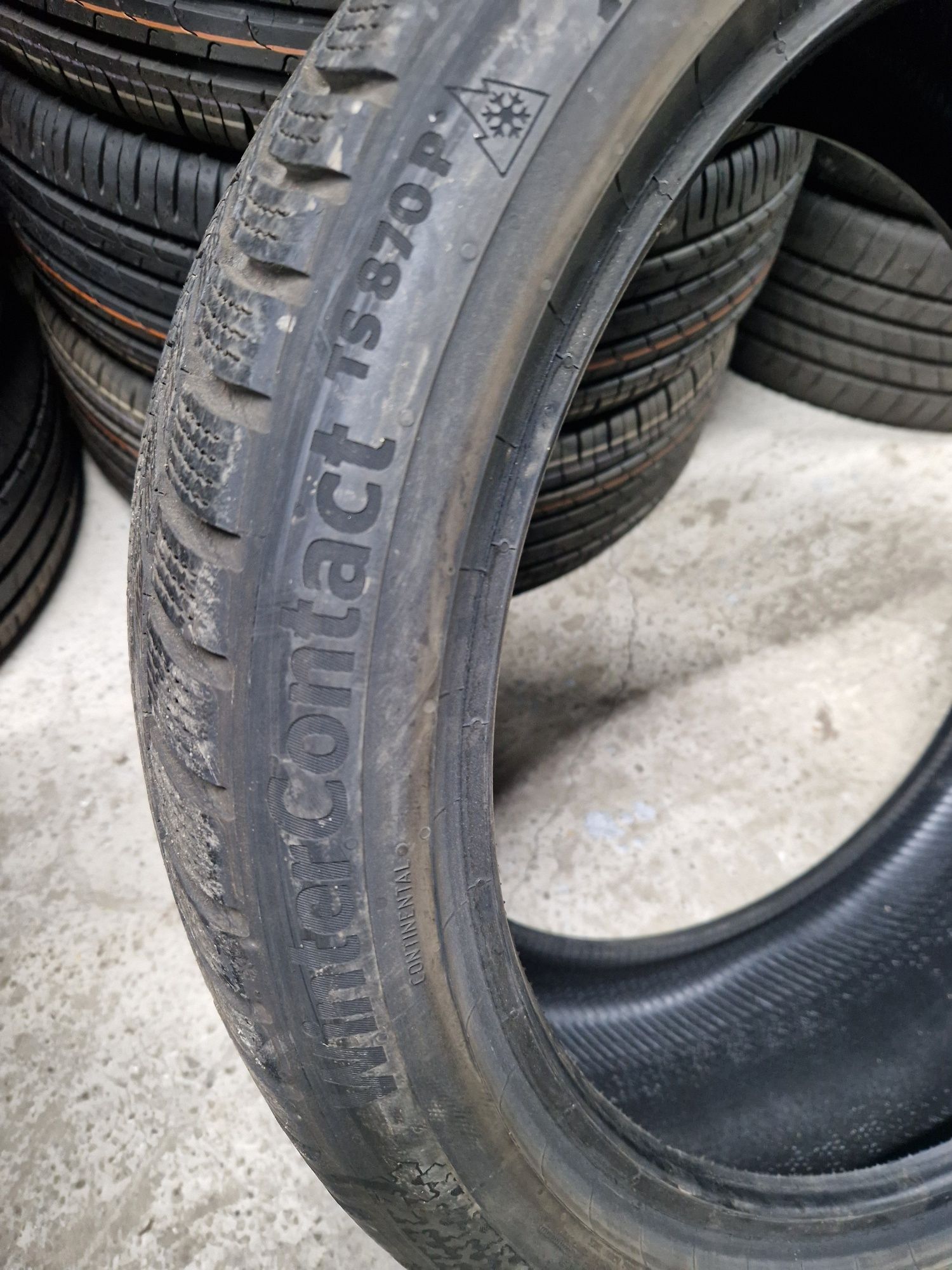 Set 4 anvelope SH iarna Continental 225/40/18 dot 2023