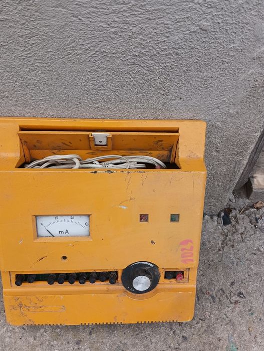 Продам на запчасти.