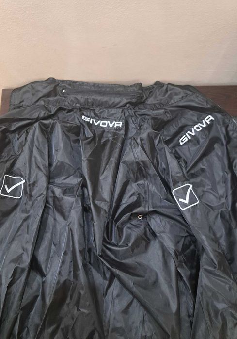 Мъжка ветровка GIVOVA – чисто нова