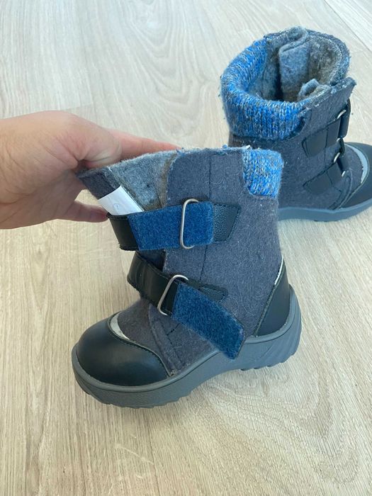 Продам зимние детские сапоги Котофей 23 размер