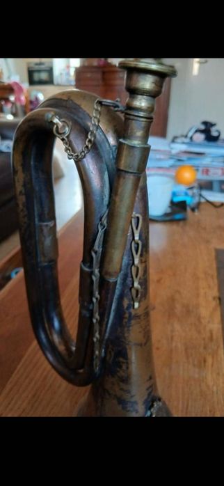 Стар месингов тромпет