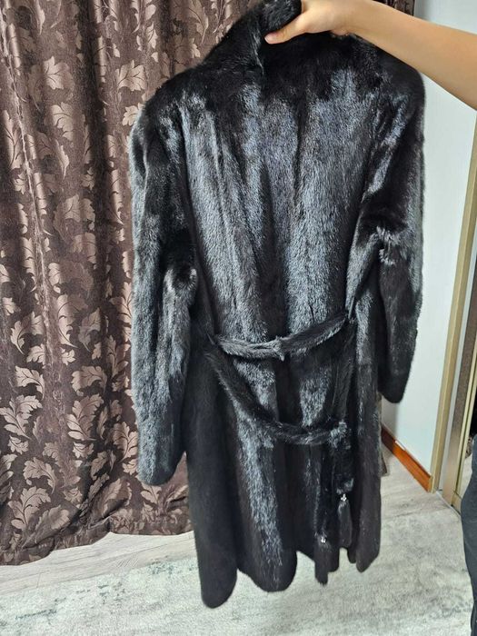 Одежда отличного качества и состояния