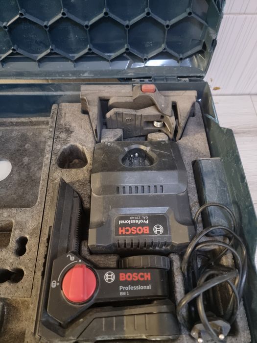 Laser bosch gll 3-80 cg  linii verzi