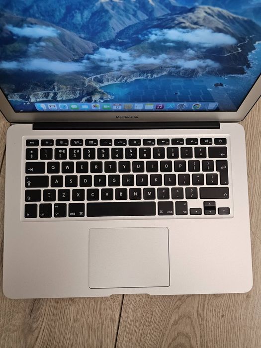 Лаптоп MacBook Air 13 2017 i5/8 RAM/128GB БЕЗПЛАТНА ДОСТАВКА!
