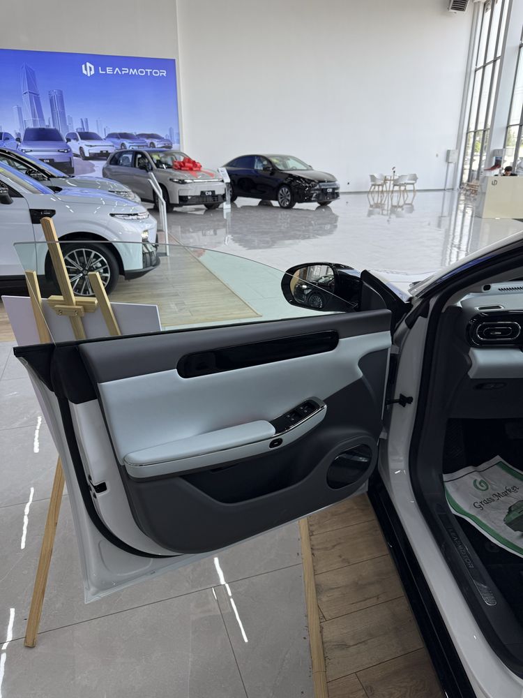 LEAPMOTOR C01 elektro 525km