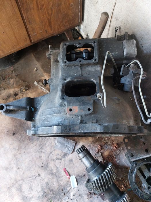 Продам кожух коробки корпус камаз