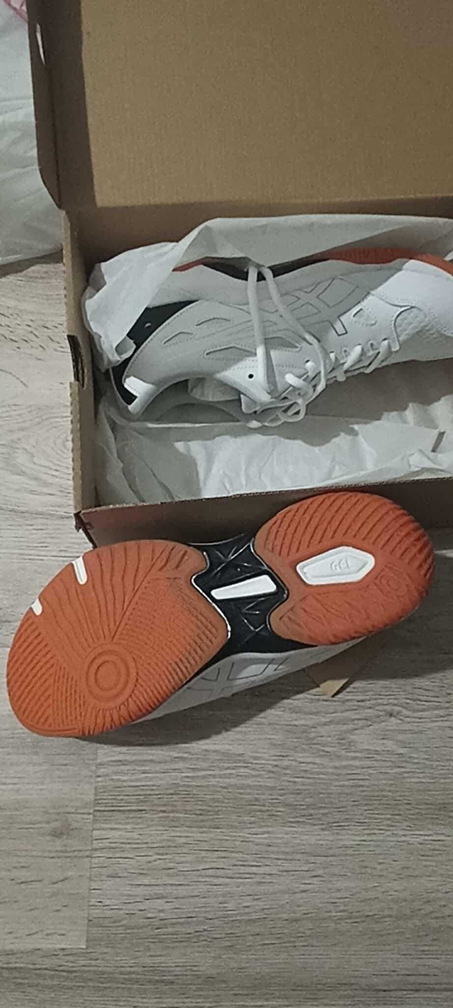 Мъжки маратонки за волейбол ASICS GEL-ROCKET 11 1071A091..101