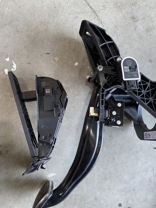 Pedala accleratie + frana Bmw M Sport seria 5 G30