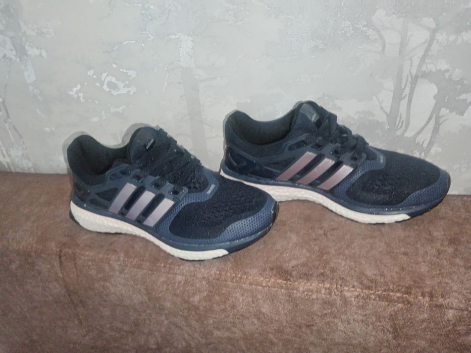 Кроссовки Adidas energy bust новые
