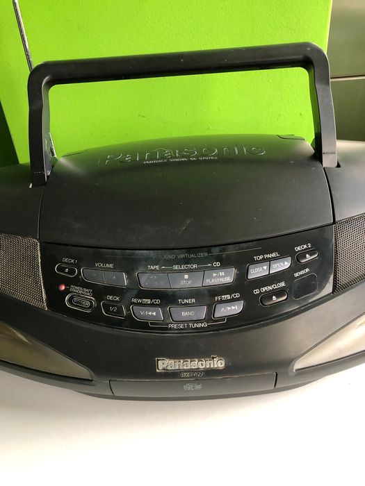 Radio casetofon cu cd Panasonic RX-ED 77