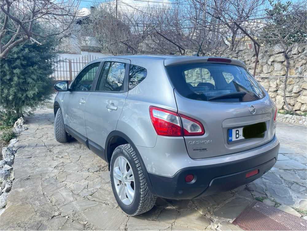 Продавам Nissan Qashqai 2011 , автомат!