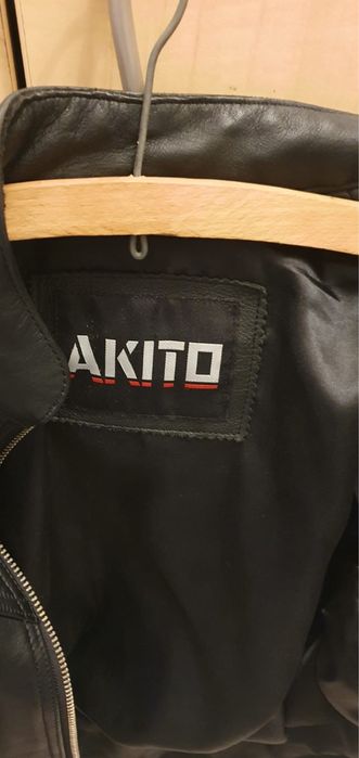 Geaca de motor din piele