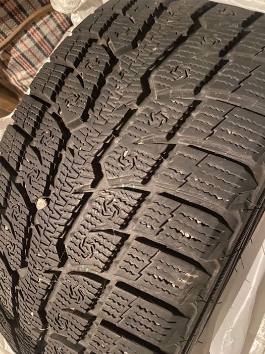 Зимный донгелек сатылады, жағдайы жақсы, бағасы келісімді, 18 размер з