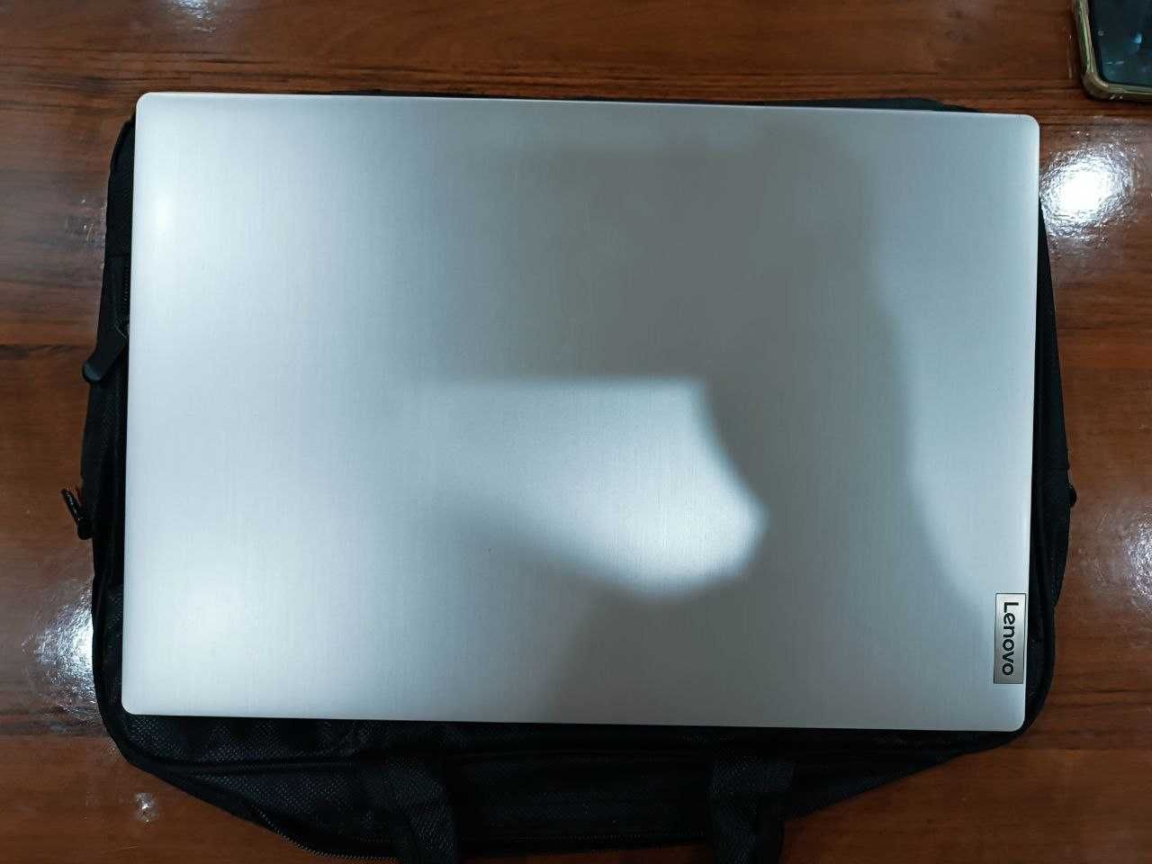 Ноутбук Lenova IdeaPad 3 15IML05