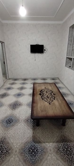 Navoiy shahri Sputnik qo'rg'onida 2 xona