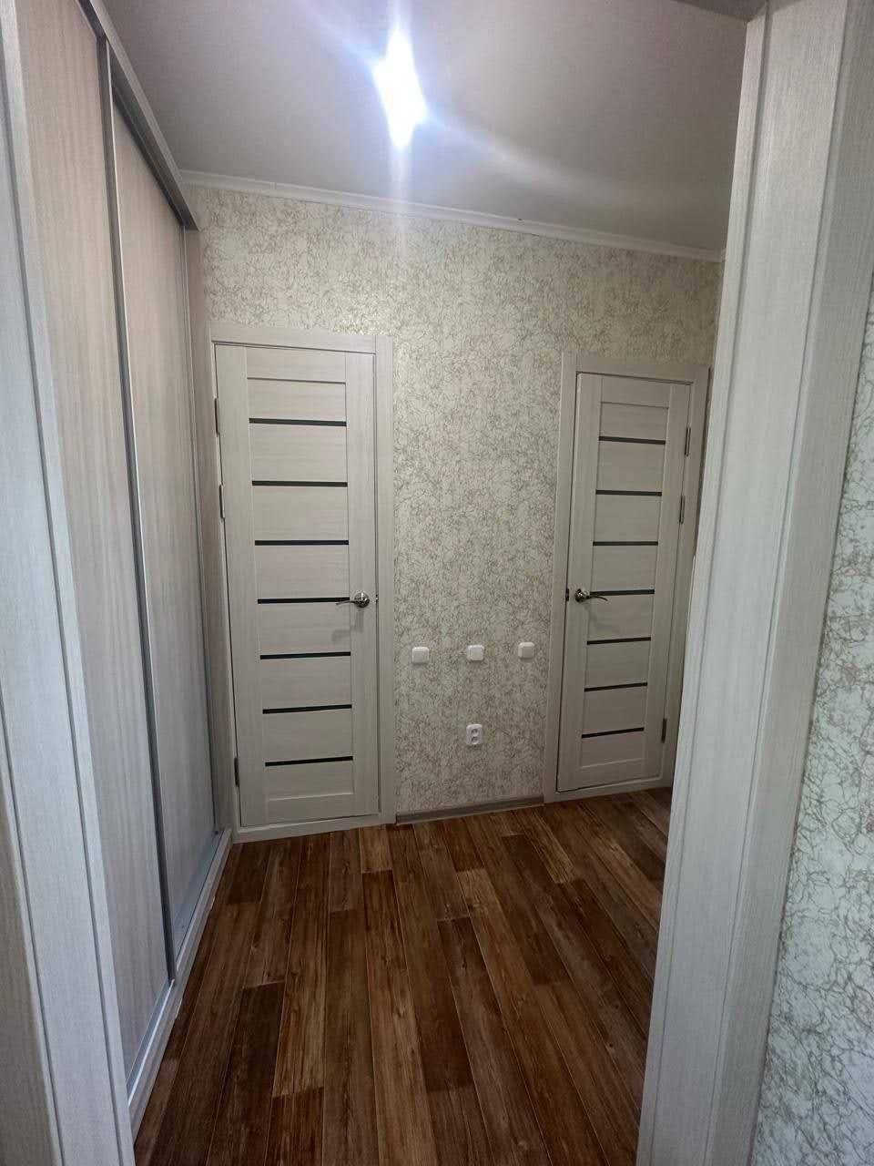 Продаю 2-х комн. Кв 8 микро-районе