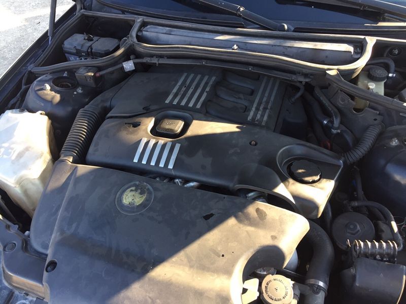 BMW 320D 136к.с на части