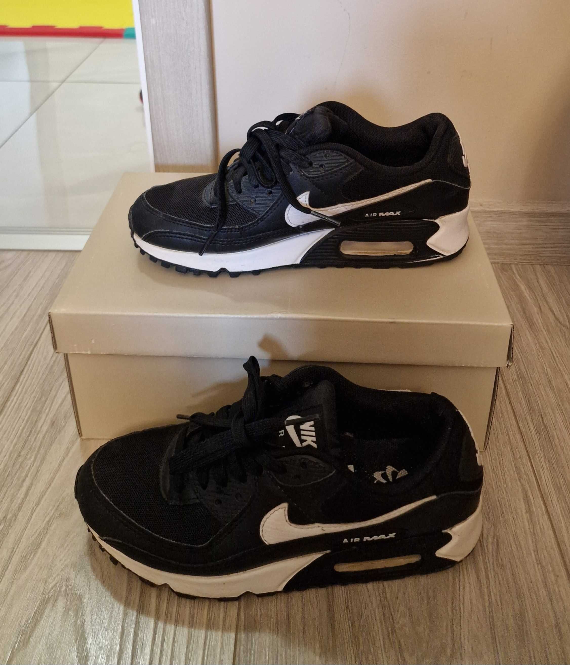 Nike Ниски маратонки 'Air Max 90' в Черно - 36