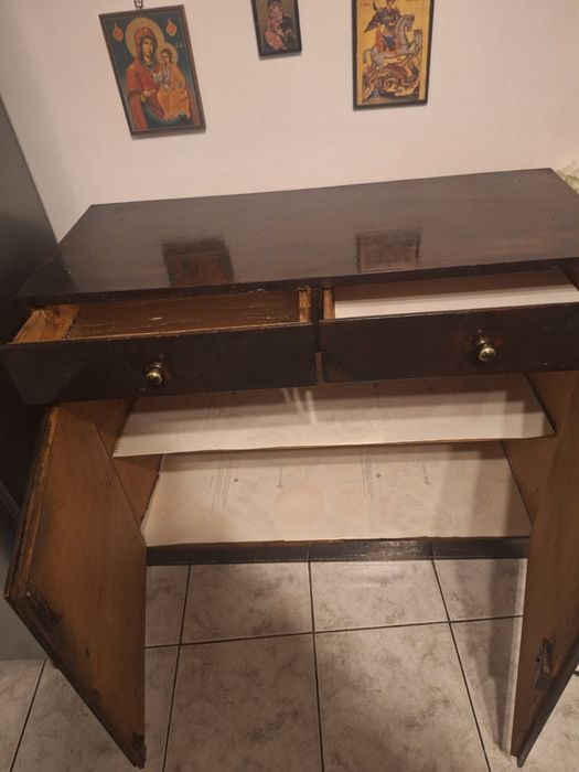 Шкаф/скрин от дърво