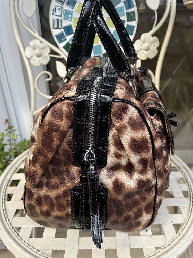 Дамска чанта Guess