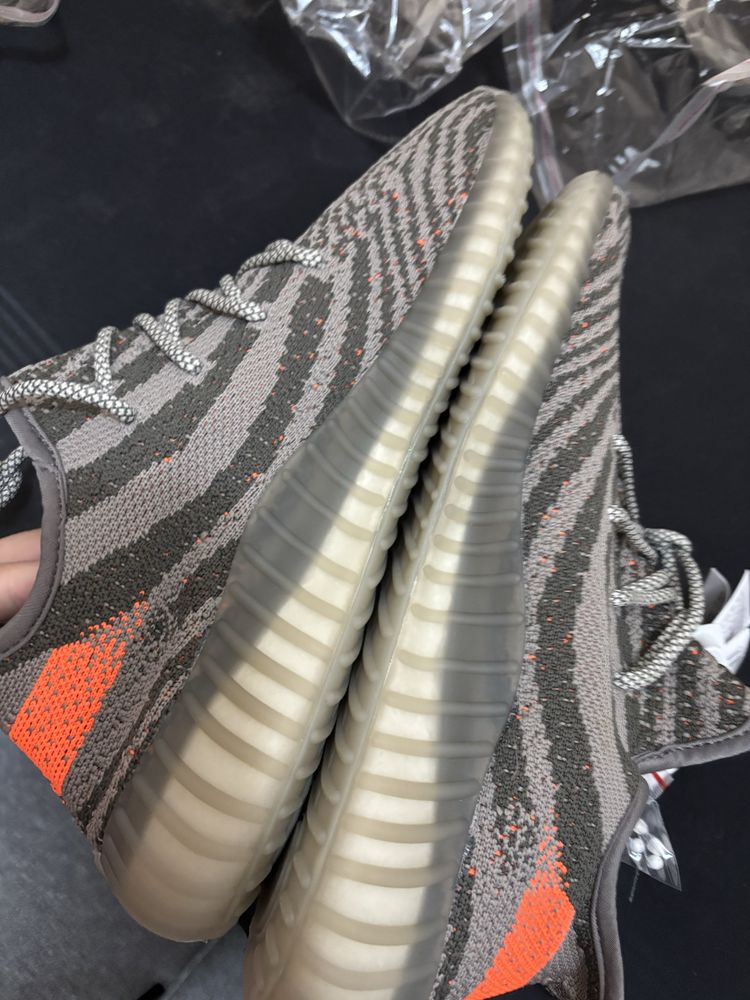 Продавам yeezy 350