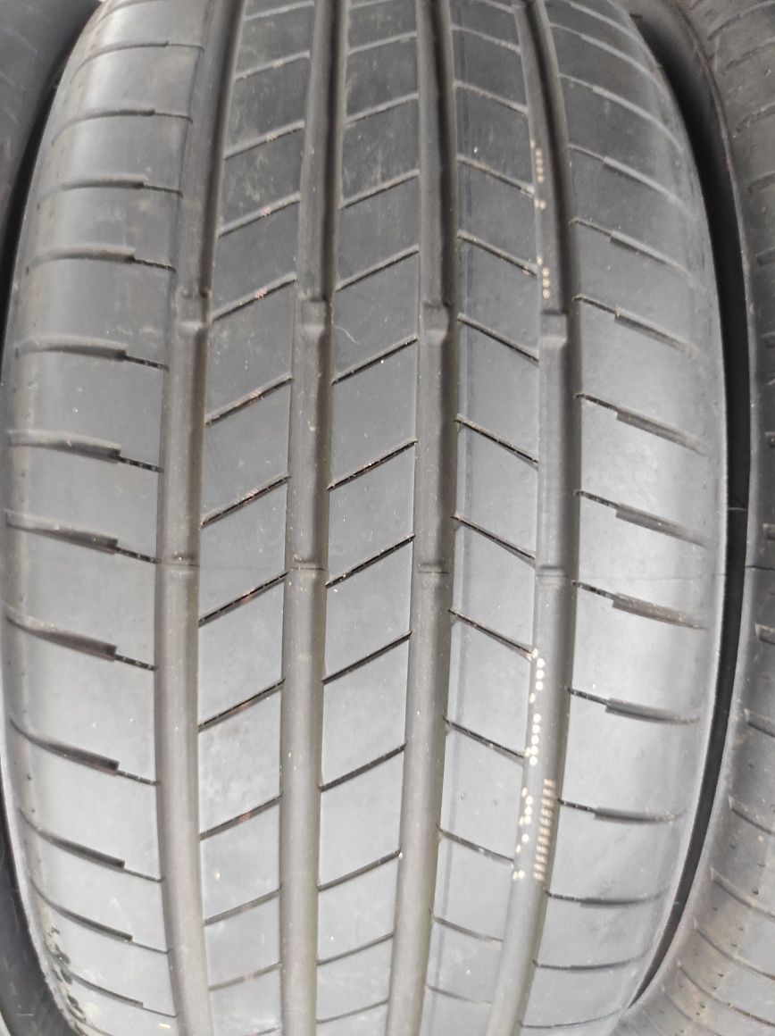 235/45/18 Bridgestone 4бр
