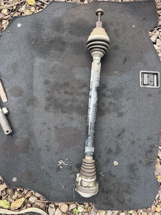 Полуоска/карета VW Passat B6 2.0TDI 140hp 2010Година