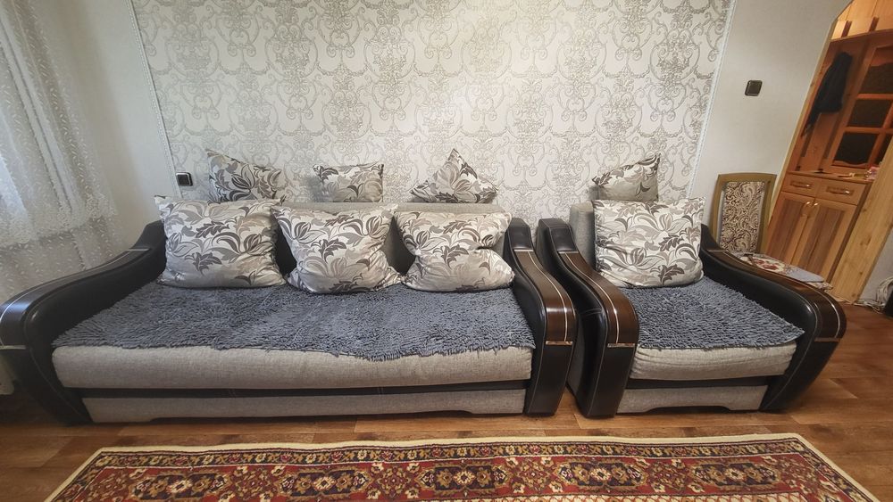 Кресло и диван,  б/у