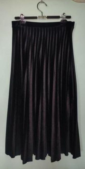 Продам велюровую юбку за 3000