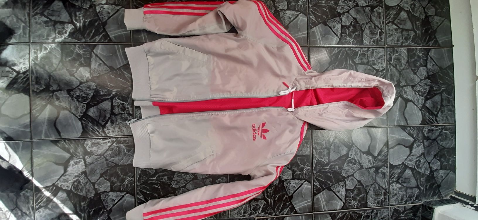 дамско двулицево яке ветровкаadidas 36 S/M