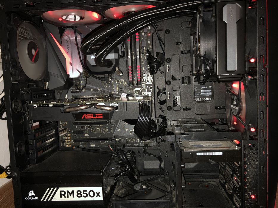 Vand Kit ASUS Strix Z270e Gaming + Intel i7 7700K + Corsair H80 v2