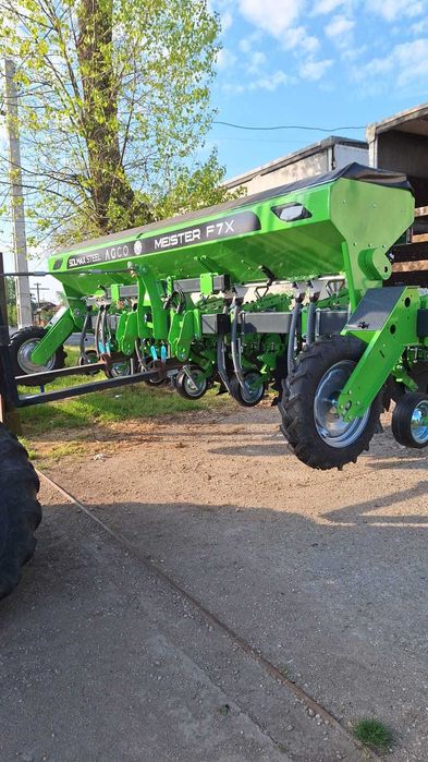 Prășitoare, cultivator pentru floarea-soarelui și porumb