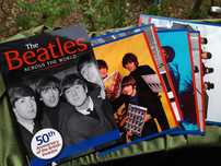BEATLES Album vintage de colecție și 6 postere cartonate