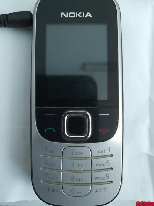 Telefon Nokia 2330 Clasic