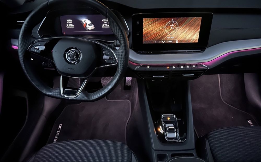 Skoda-Oct- AN: 2024–(4000 KM) 2.0 TDI: BORD VIRTUAL: ADUSĂ RECENT