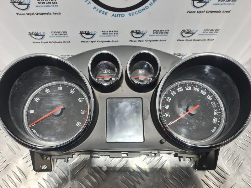 Ceas bord benzina Opel Astra J Facelift 1.4 ; 1.6; 1.8