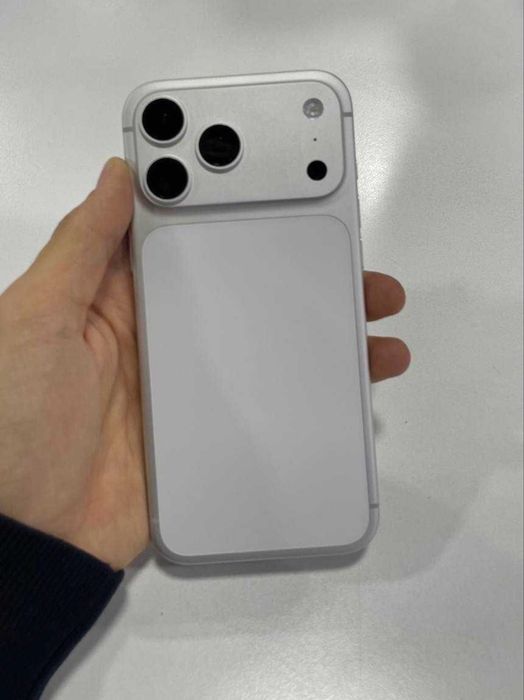 Iphone 17 pro max silver 256 Esim