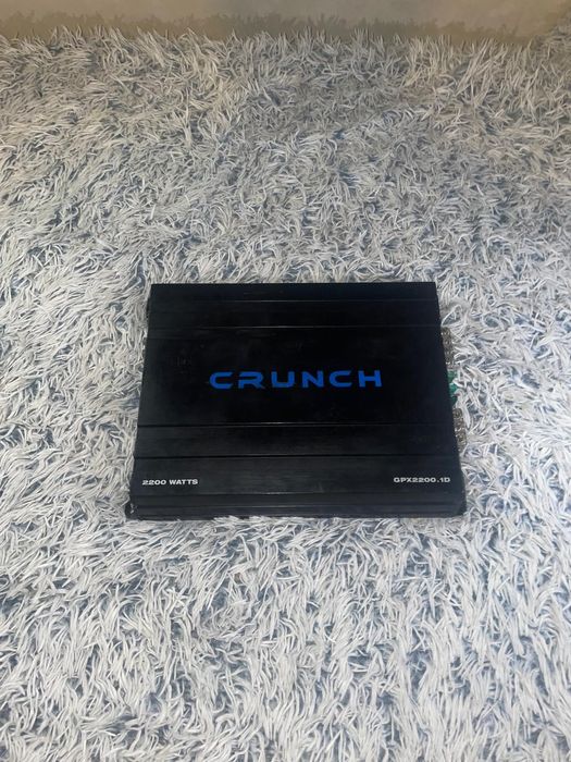 Vând doua amplificatoare auto crunch și mingsound