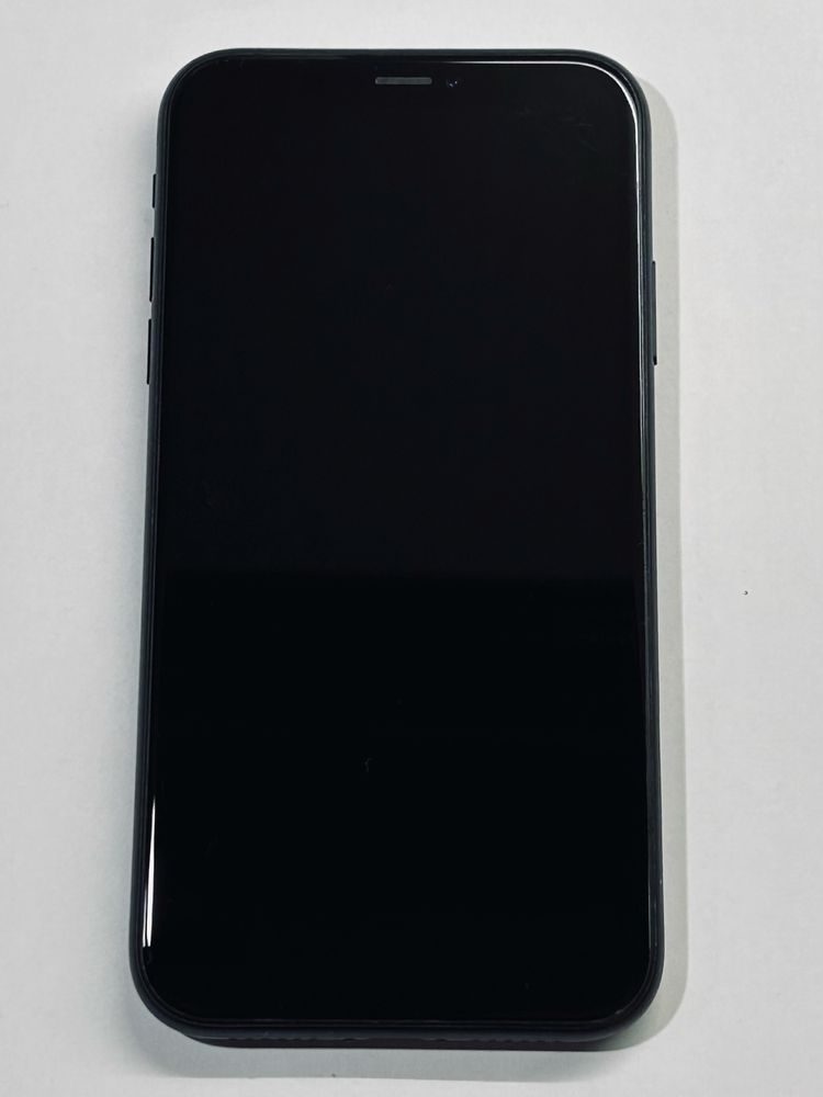iPhone XR Black 93% battery