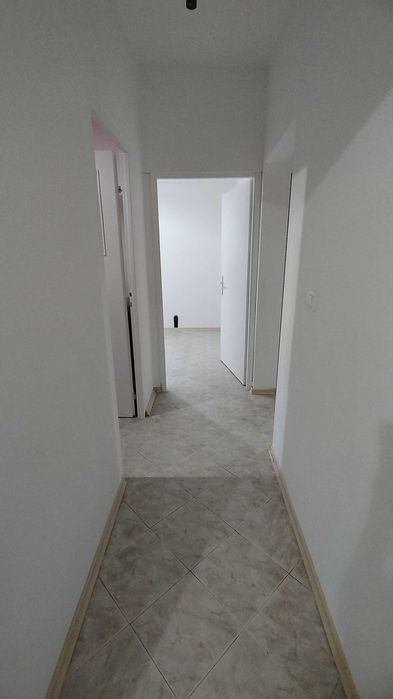 Двустаен уширен пригоден на тристаен апартамент 74кв.м. Трендафил 2