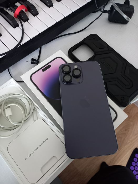 Продам Айфон срочно