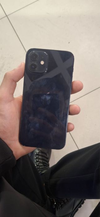 Обменяю айфон 12