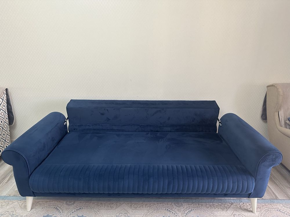 Диван от Weltew Home